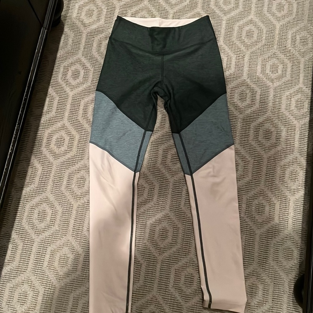 Outdoor voices leggings